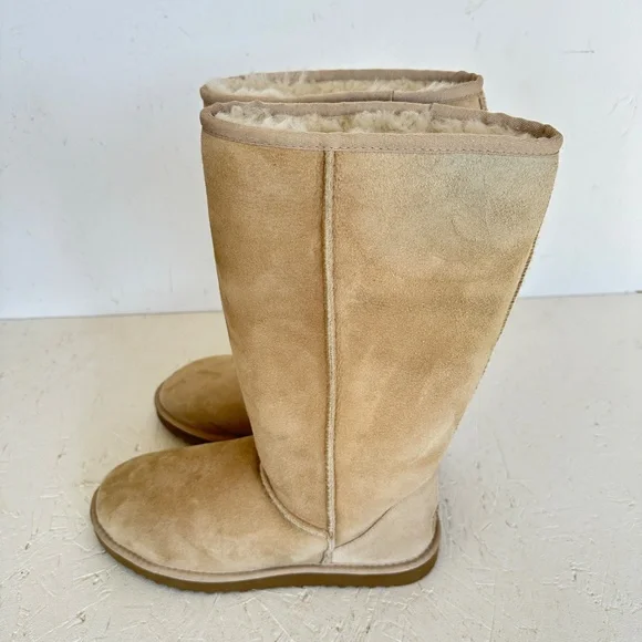 UGG Deluxe Classic Tall 5815 Boots Sand Size 9 - Picture 13 of 16